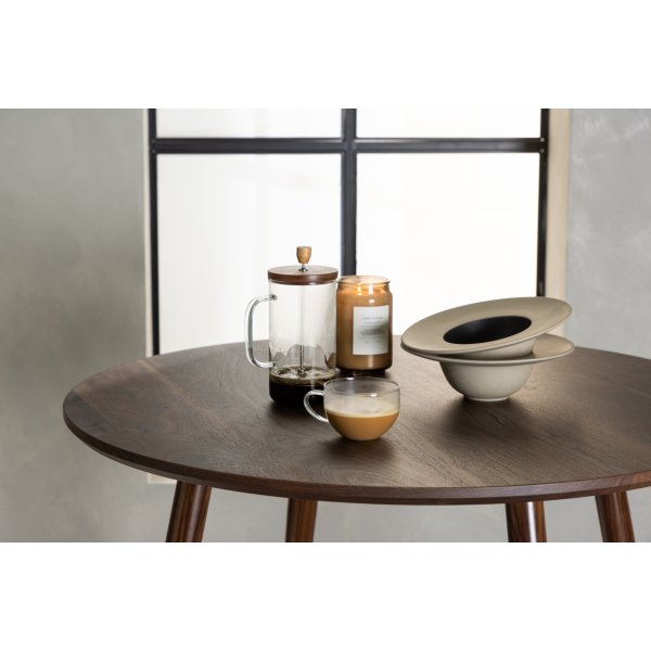Sanford rundt spisebord i valnøtt Ø100 cm Sanford rundt spisebord i valnøtt Ø100 cm