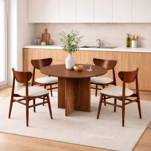 Spisegruppe Crossby bord Ø120cm i valnøtt med 4 Ludvig spisestoler i valnøtt Spisegruppe Crossby bord Ø120cm i valnøtt med 4 Ludvig spisestoler i valnøtt