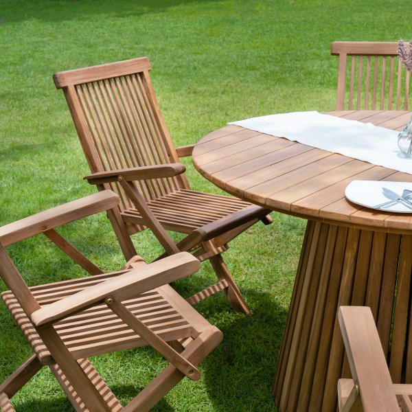 Utendørsgruppe i teak: rundt bord med 6 lenestoler - Saltö Utendørsgruppe i teak: rundt bord med 6 lenestoler - Saltö